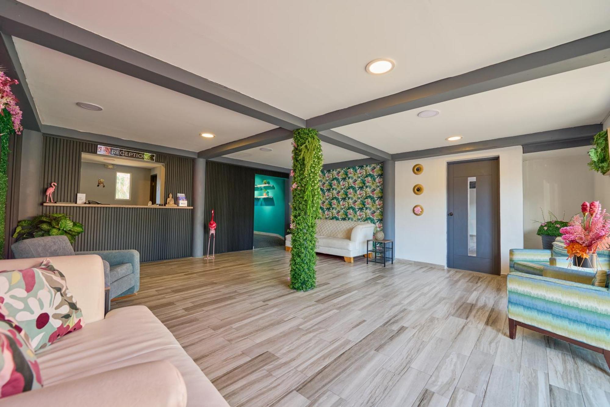 אורנג'סטאד Central Boutique Hotel מראה חיצוני תמונה