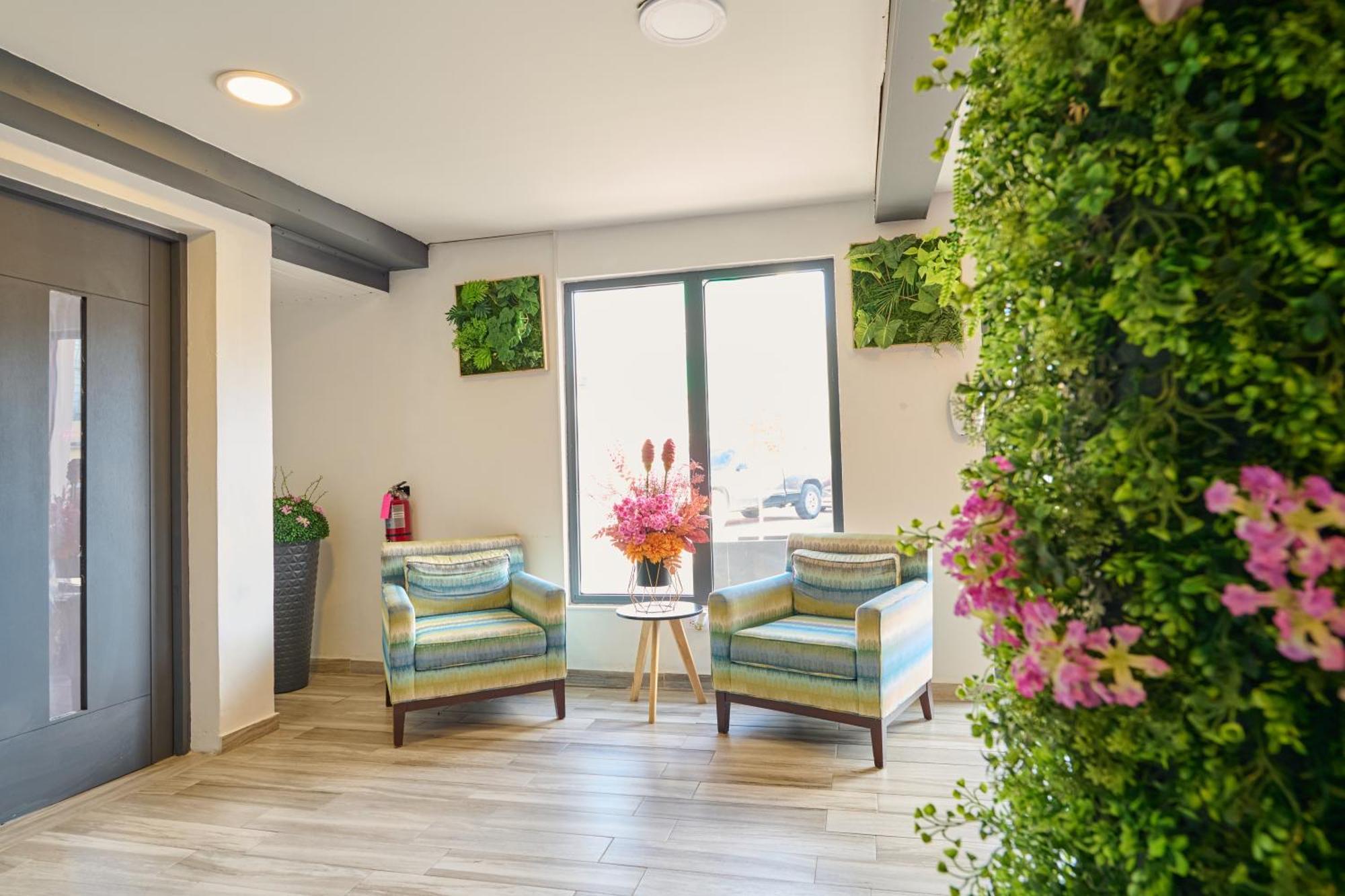 אורנג'סטאד Central Boutique Hotel מראה חיצוני תמונה