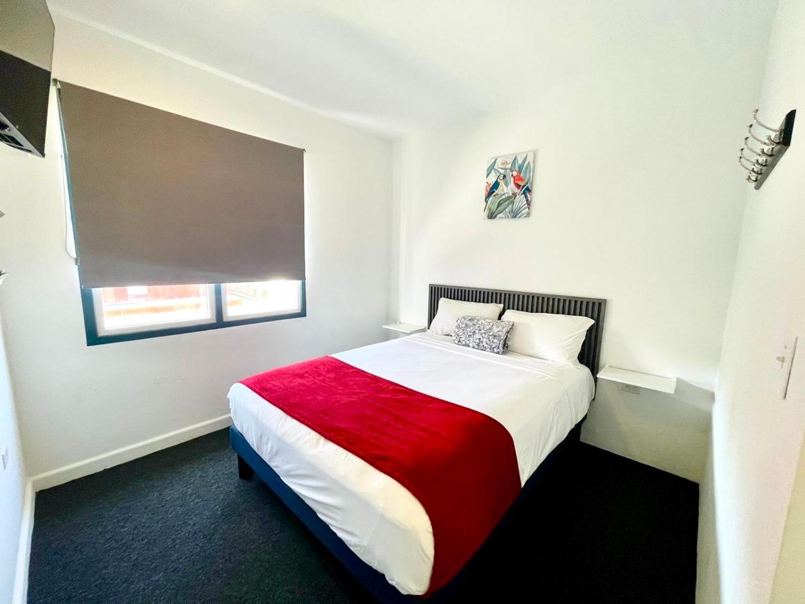 אורנג'סטאד Central Boutique Hotel מראה חיצוני תמונה